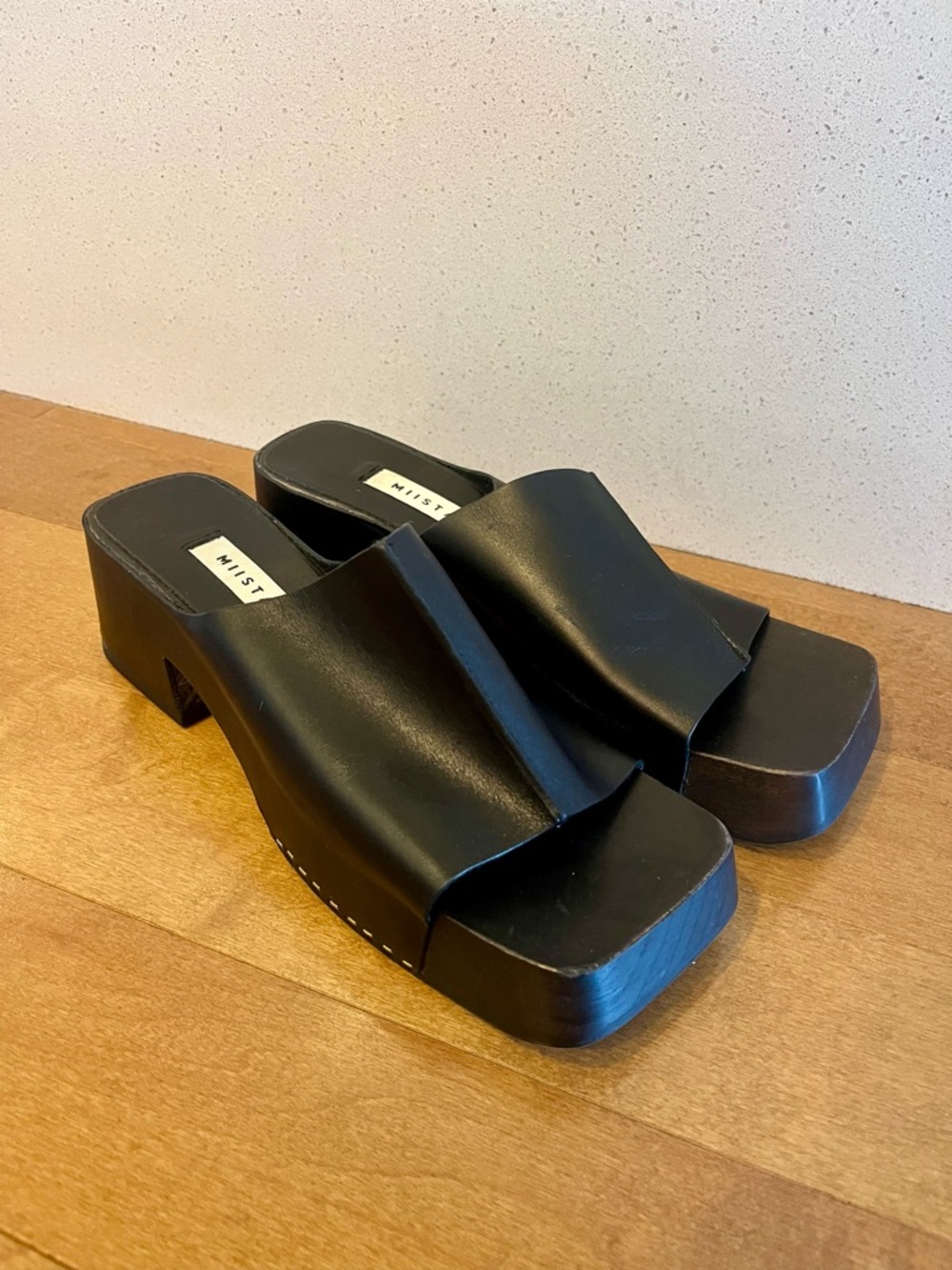 MIISTA Eileen leather clogs size 38